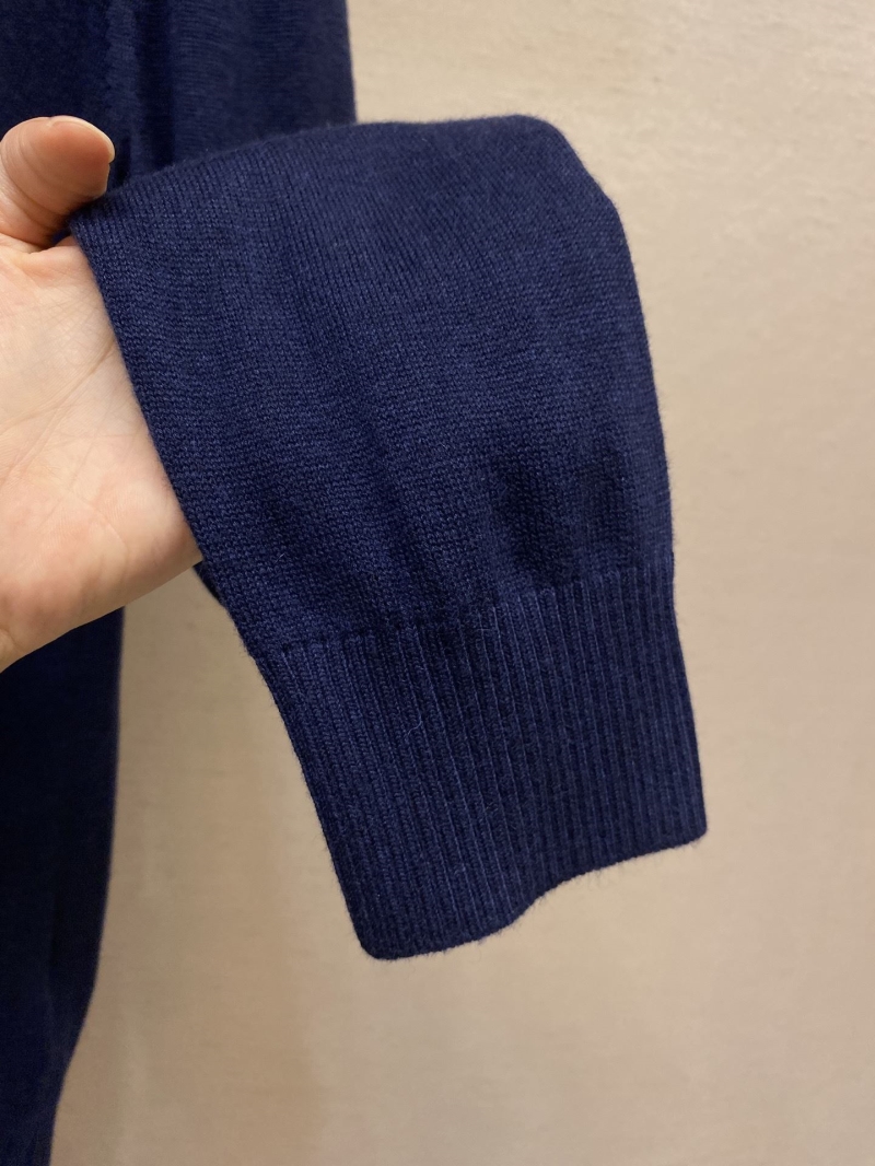 Bv*b*rry sweaters
